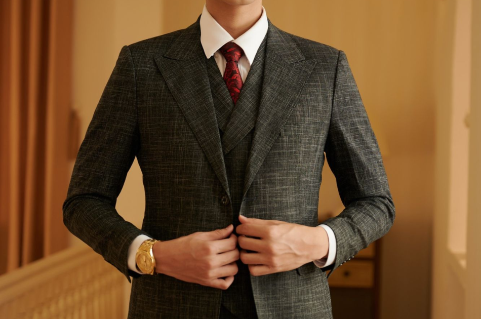 VEST TRẮNG ĐEN XƯỚC