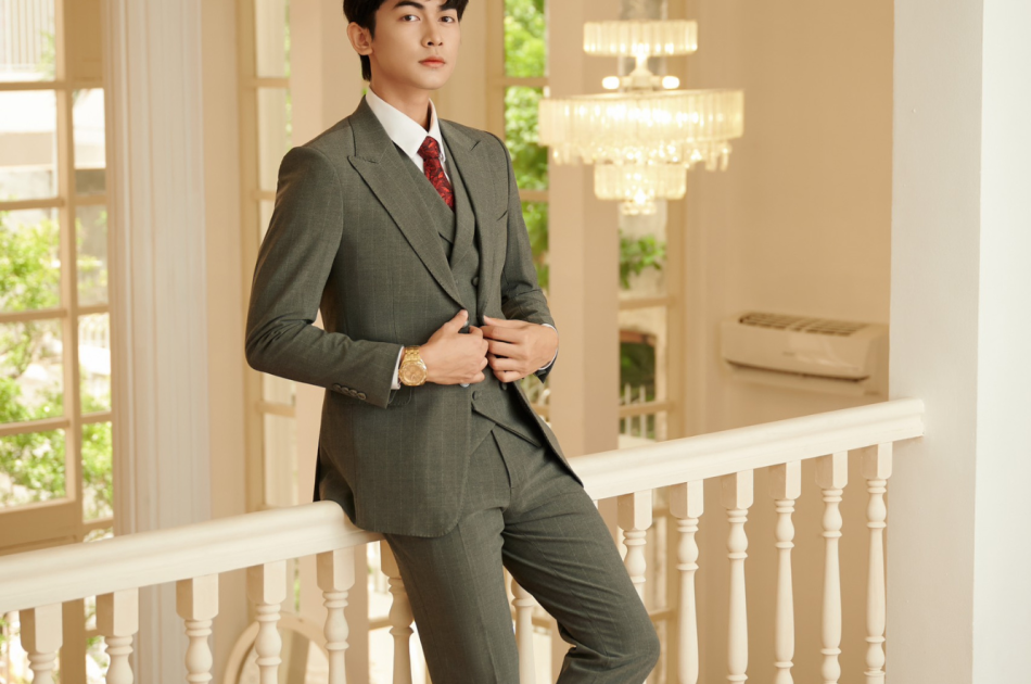 VEST SỌC XÁM ĐẬM TO