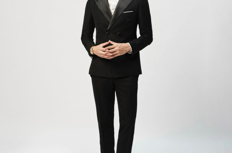 VEST ĐEN SAM 6 CÚC