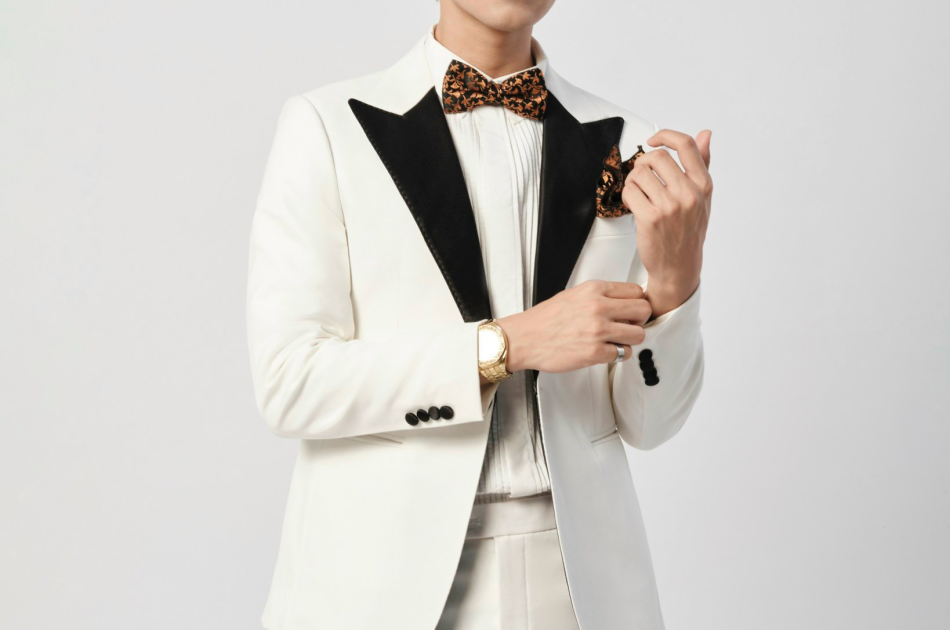 VEST TRẮNG SAM NHỌN 