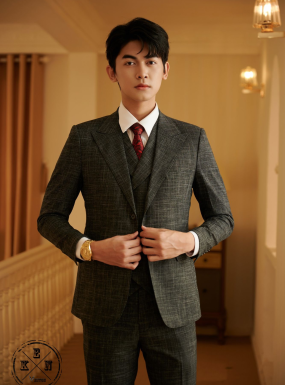 VEST TRẮNG ĐEN XƯỚC